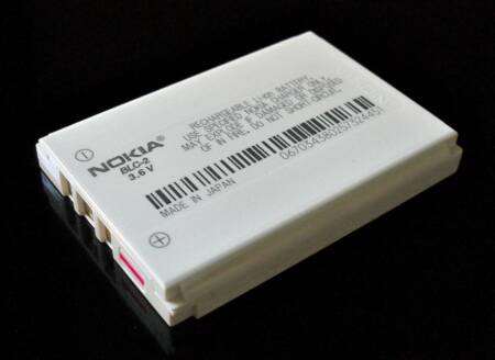 Batería Li-ion Nokia para alimentar un teléfono móvil.